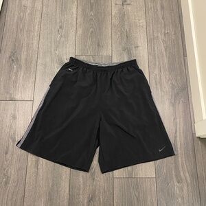Nike Men's Fit-Dry Black 9 Inch Shorts Size L